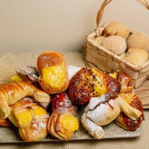 Facturas X 6 Unidades / 250 Grs Criollo Comun